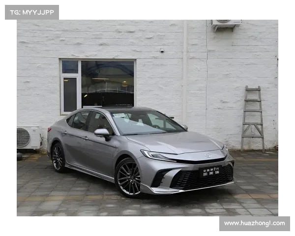 全新第九代凯美瑞